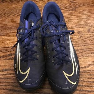 Nike Mercurial 13 Academy MDS Indoor Soccer Shoe
